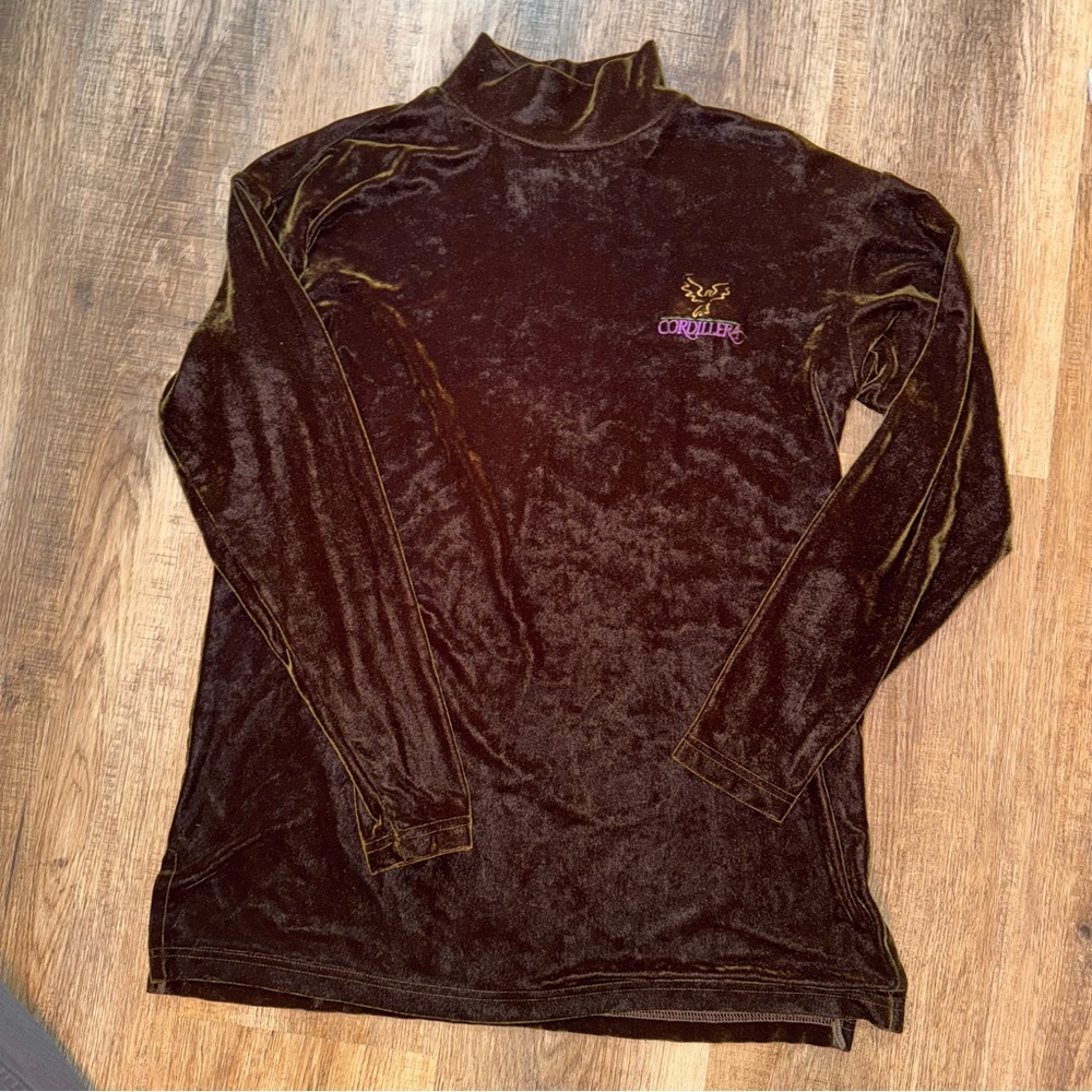 SNO SKINS Velvet Top in Rich Brown